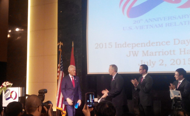 Ông Bill Clinton chia sẻ về đại học tư nhân phi lợi nhuận ở Việt Nam ảnh 1