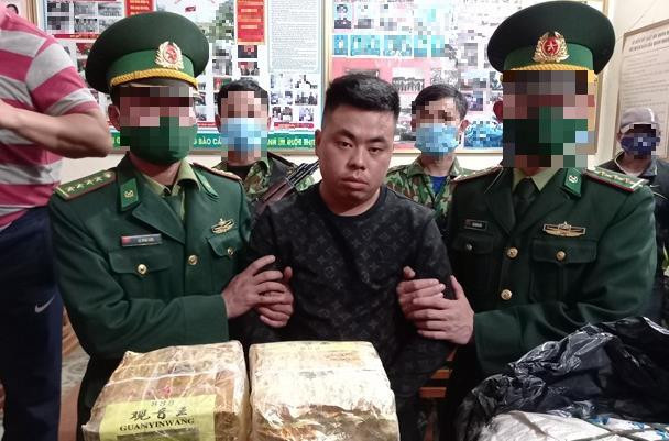 Triệt phá đường dây ma túy xuyên quốc gia, thu giữ gần 350kg ma túy ảnh 2