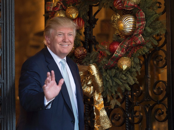 Tổng thống đắc cử Mỹ Donald Trump tại Palm Beach, bang Florida. (Nguồn: AFP/TTXVN) Một góc nhìn khác về Tổng thống đắc cử Mỹ Donald Trump ảnh 1