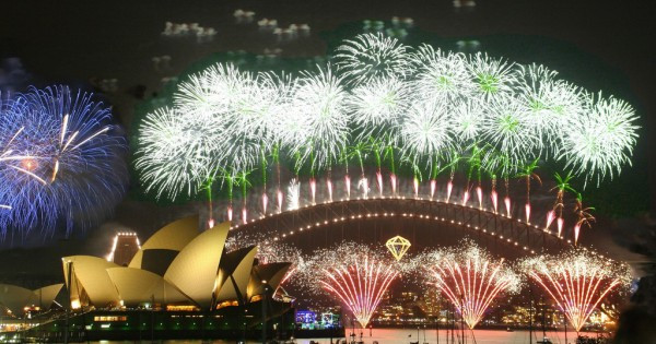 Màn pháo hoa rực rỡ đớn năm mới ở Sydney. (Nguồn: sydneyexpert.com) Những địa điểm đón mừng Năm mới lý tưởng nhất trên thế giới ảnh 7