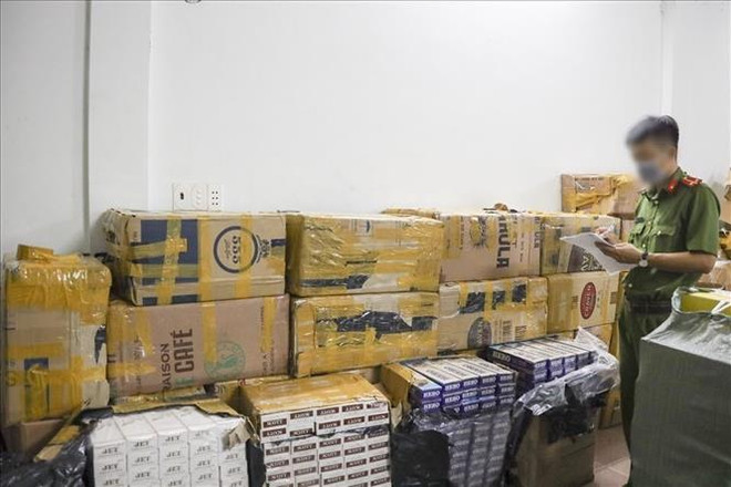 Triệt phá đường dây mua bán thuốc lá lậu lớn nhất khu vực phía Nam ảnh 3