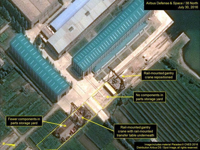 Chuyên gia Mỹ nghi ngờ Triều Tiên đang chế tạo tàu ngầm tên lửa mới ảnh 1