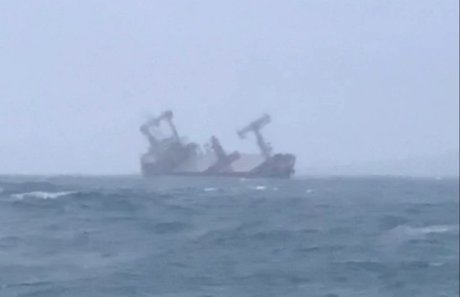 Vụ tàu Panama bị chìm gần đảo Phú Quý: Đã tìm thấy 10 thuyền viên ảnh 1