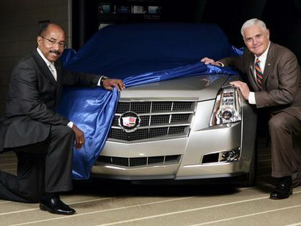 GM tuyên bố Lincoln không còn là đối thủ của Cadillac ảnh 1