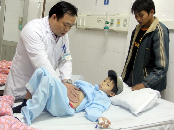 Vụ ngộ độc tại Cao Bằng: Hai cháu nhỏ đã qua cơn nguy kịch ảnh 1