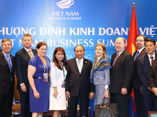 Thủ tướng Nguyễn Xuân Phúc tiếp các đoàn doanh nghiệp dự APEC ảnh 2