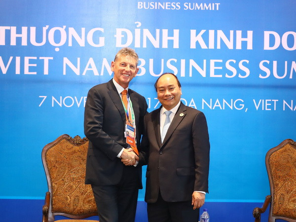 Thủ tướng Nguyễn Xuân Phúc tiếp các đoàn doanh nghiệp dự APEC ảnh 3