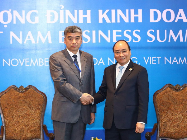 Thủ tướng Nguyễn Xuân Phúc tiếp các đoàn doanh nghiệp dự APEC ảnh 1