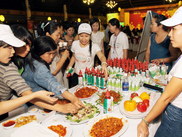 Thành phố Hồ Chí Minh không để "cháy" hàng bình ổn dịp Tết ảnh 1