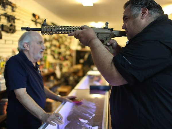 New York lập tòa án đặc biệt xét xử việc sở hữu súng trái phép ảnh 1