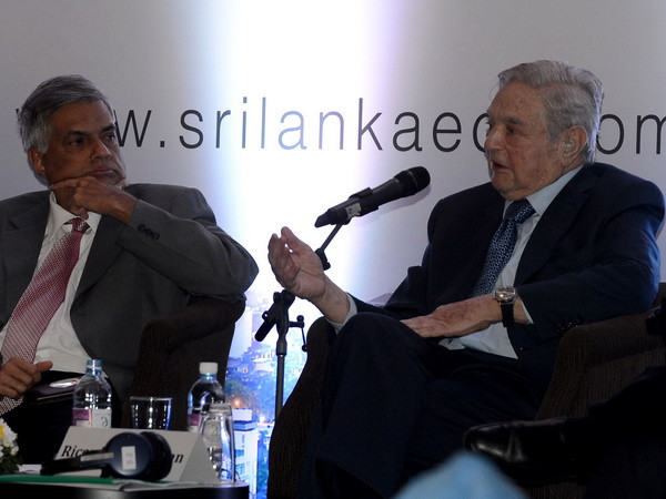 Tài phiệt Mỹ Soros cảnh báo nguy cơ EU tan rã cùng Brexit ảnh 1