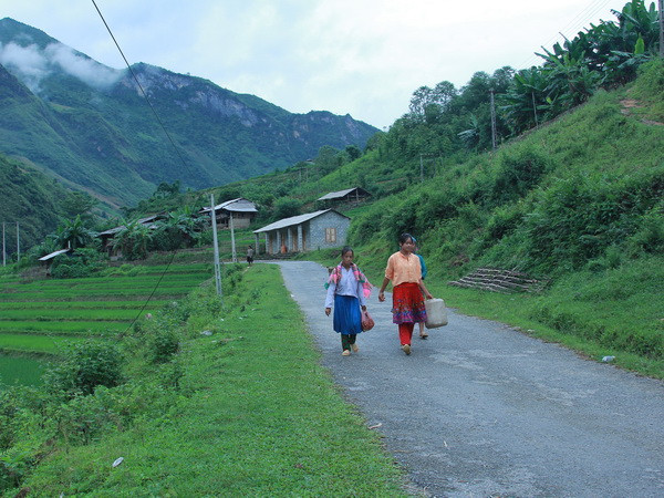 Bản Lý đã hồi sinh sau trận lũ quét kinh hoàng vào năm 2004 ảnh 1