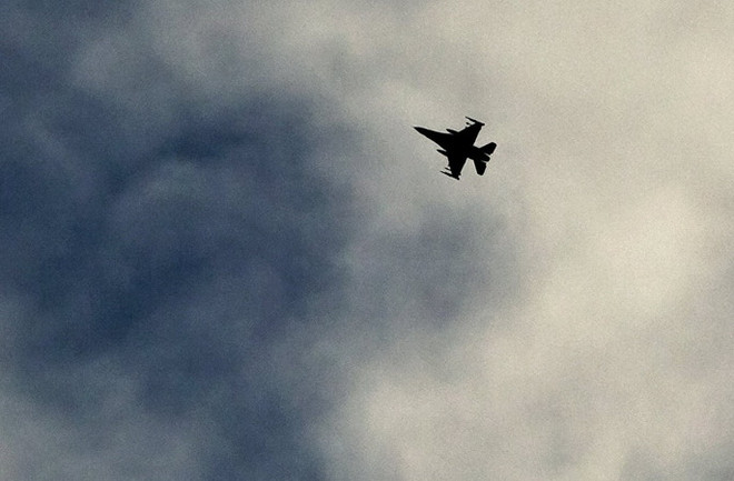 Syria: Liên quân Mỹ sử dụng bom phốtpho trắng gần thủ phủ Deir Ezzor ảnh 1