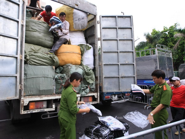 Mở đợt cao điểm chống buôn lậu dịp Tết Nguyên đán Bính Thân ảnh 1