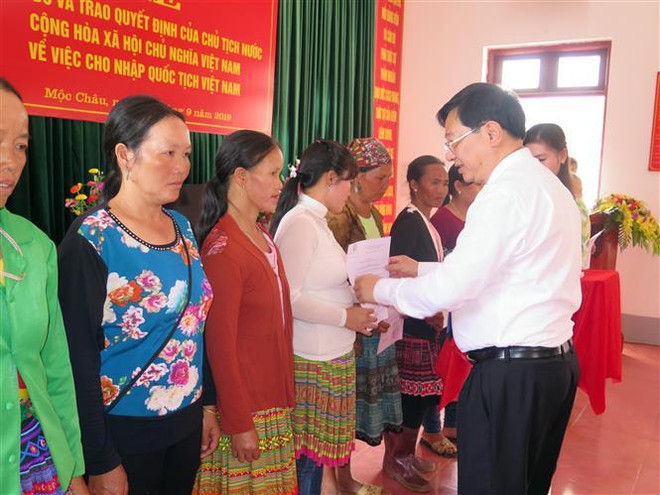 Gần 300 công dân Lào cư trú tại Sơn La sẽ được nhập quốc tịch Việt Nam ảnh 2