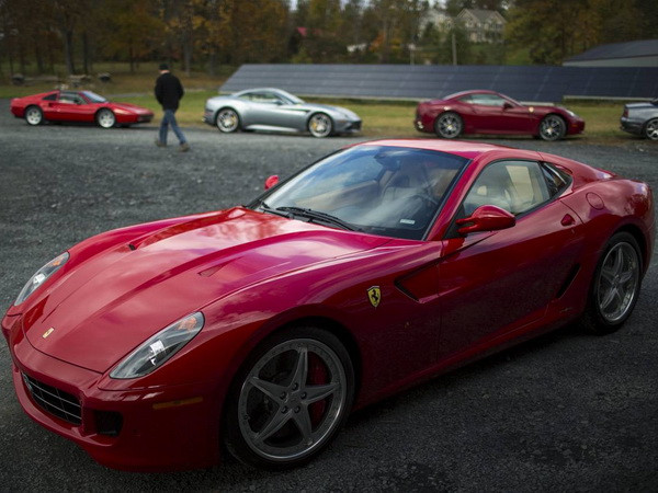 Ferrari thu về 10 tỷ USD trong ngày đầu niêm yết tại Phố Wall ảnh 1