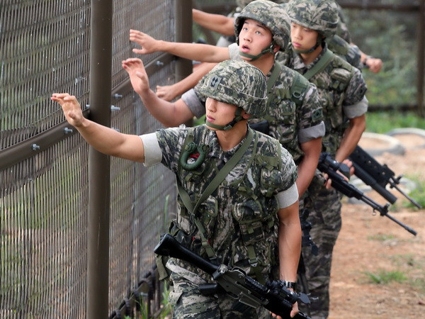 Hàn Quốc lùi thời điểm cắt giảm quân số đến năm 2030 ảnh 1