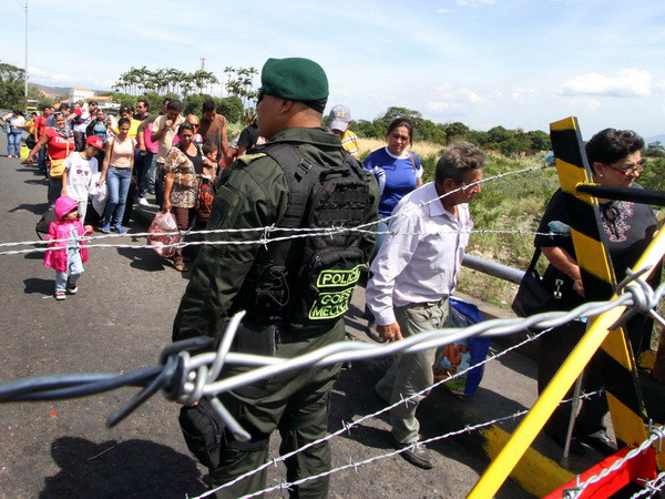 Venezuela kéo dài tình trạng khẩn cấp ở biên giới với Colombia ảnh 1