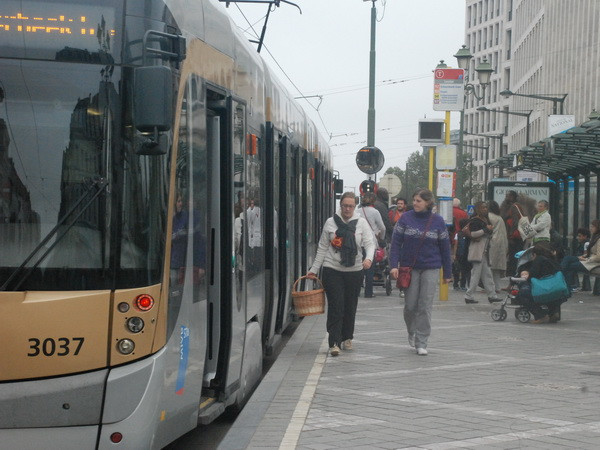 EU đầu tư 1 tỷ euro cho đổi mới hệ thống đường sắt ảnh 1