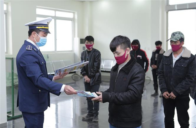 Lai Châu: Bắt giữ 31 người vượt biên trái phép, thực hiện cách ly ngay ảnh 2