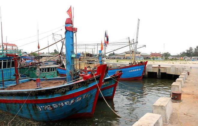 Hà Tĩnh: Hàng chục tỷ đồng nạo vét cảng, tàu cá vẫn mắc cạn ảnh 1