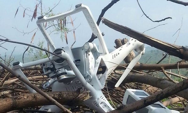 Chiếc máy bay do thám mà quân đội Pakistan vừa bắn rơi. (Nguồn: idrw.org) Pakistan tuyên bố bắn rơi một báy may do thám của Ấn Độ ảnh 1