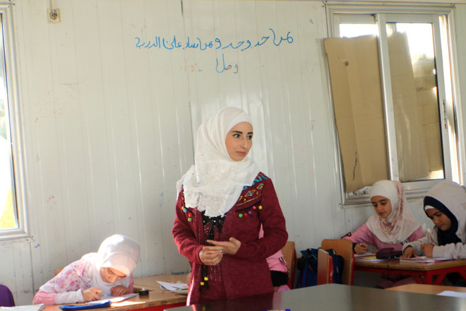 Giấc mơ đến trường của trẻ em tị nạn vùng chiến sự Syria ảnh 2