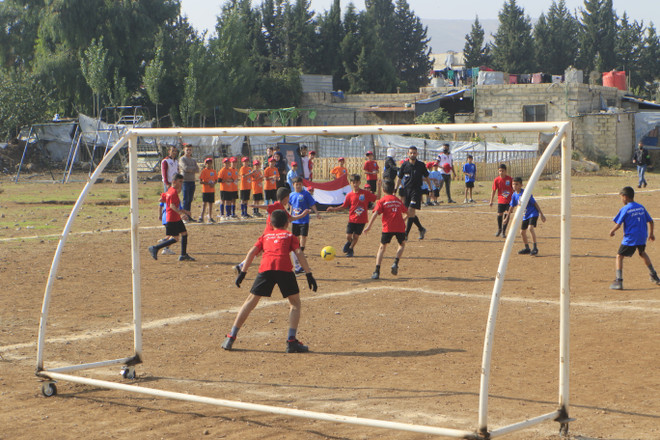 Giấc mơ đến trường của trẻ em tị nạn vùng chiến sự Syria ảnh 10