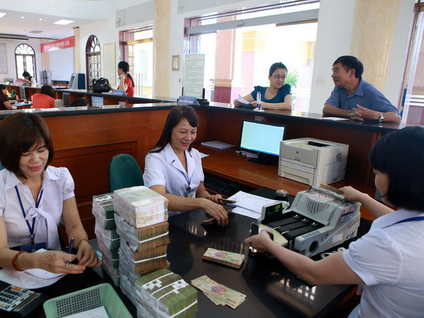 Mức lương cơ sở 1,3 triệu đồng mỗi tháng sẽ được áp dụng từ 1/7 ảnh 1