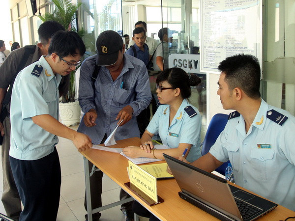 Bộ Tài chính yêu cầu xử lý ngay các vướng mắc thuế, hải quan ảnh 1