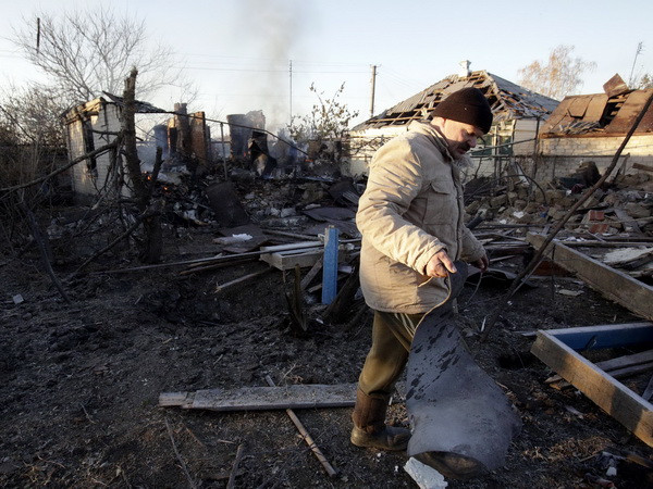 Cảnh báo tình hình nhân đạo tại miền Đông Ukraine đang xấu đi ảnh 1