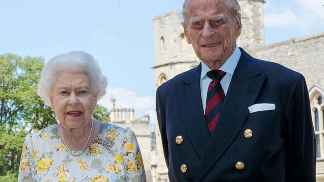 Hoàng thân Philip và Nữ hoàng Elizabeth II. (Nguồn: PA) Sinh nhật tuổi 99 đặc biệt của Hoàng thân Anh Philip ảnh 1