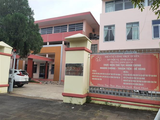 Trụ sở Sở Nội vụ tỉnh Gia Lai. (Ảnh: Hồng Điệp/TTXVN) Khởi tố Phó Chánh Văn phòng Sở Nội vụ tỉnh Gia Lai Nguyễn Đình Trúc ảnh 1