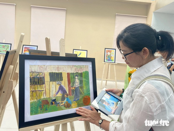 TP.HCM: Triển lãm tranh đặc biệt của những bệnh nhân sau đột quỵ ảnh 1