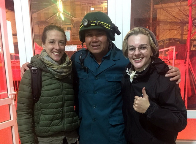 Tìm thấy 2 nữ du khách nước ngoài bị lạc khi leo đỉnh Lang Biang ảnh 1