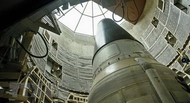 Tên lửa liên lục địa mang đầu đạn hạt nhân Titan II của Mỹ. (Ảnh: Sputnik/TTXVN) Nga để ngỏ khả năng đàm phán hiệp ước kiểm soát vũ khí mới với Mỹ ảnh 1