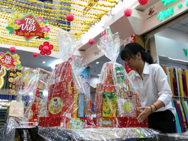 30 ​doanh nghiệp nhận giải Thương hiệu Việt được yêu thích nhất 2016 ảnh 1