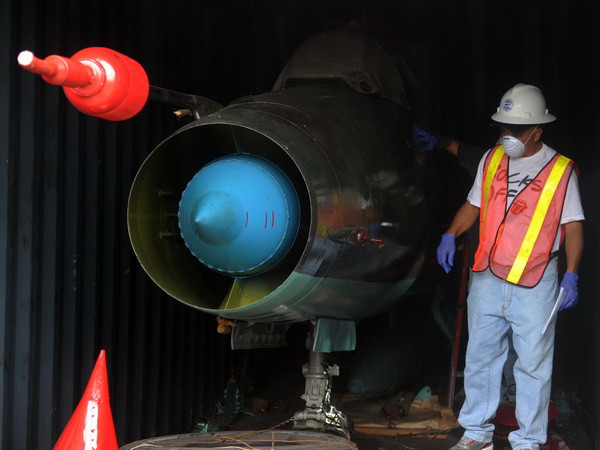 Mỹ trừng phạt công ty chuyển vũ khí trên tàu Chong Chon Gang ảnh 1