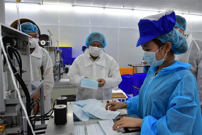 Khẩu trang phòng bệnh hay che mờ đạo đức kinh doanh? ảnh 1