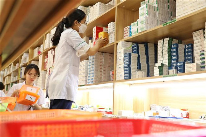 Khắc phục khó khăn trong mua sắm, đấu thầu thuốc, vật tư y tế ảnh 2