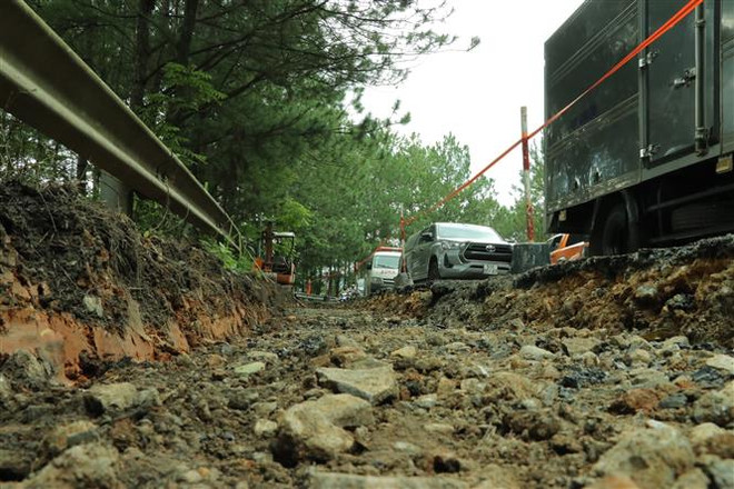 Lâm Đồng: Cần giải quyết tranh chấp, đẩy nhanh cải tạo đèo Mimosa ảnh 3
