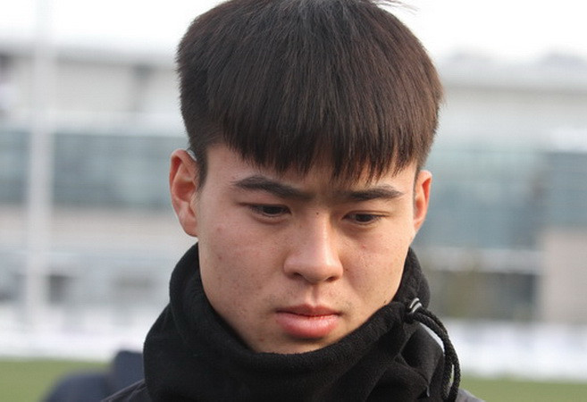 HLV Uzbekistan khen hàng thủ U23 Việt Nam, Duy Mạnh vẫn thận trọng ảnh 1