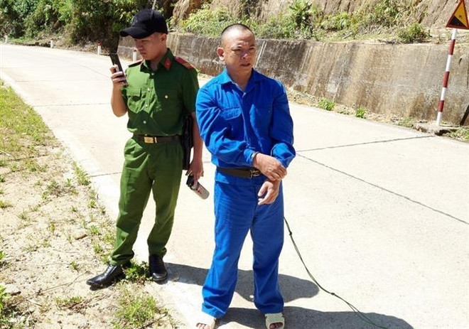 Lâm Đồng: Bắt nhóm đối tượng phá rừng có tàng trữ vũ khí trái phép ảnh 1