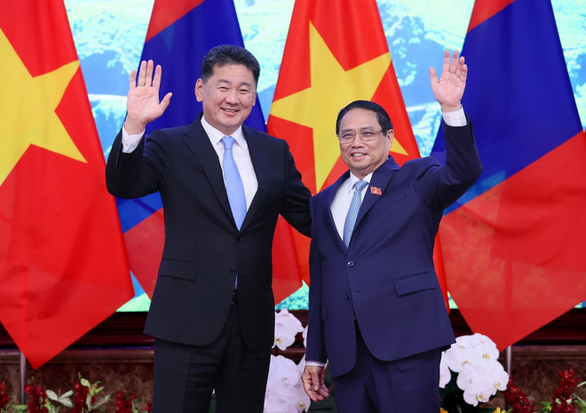 Thủ tướng Phạm Minh Chính hội kiến Tổng thống Mông Cổ Ukhnaagiin Khurelsukh. (Ảnh: Dương Giang/TTXVN) ttxvn_thu tuong Pham Minh Chinh va Tong thong Mong co ukhnaagiin khurelsukh_7060745.jpg