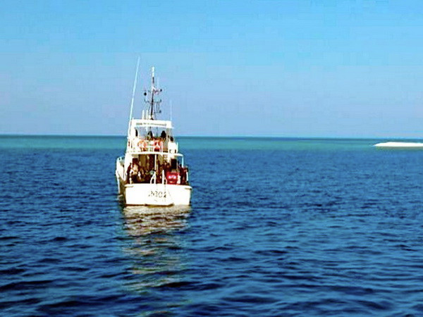 Malaysia khẩn trương tìm kiếm tàu chở 15 người mất tích trên biển ảnh 1