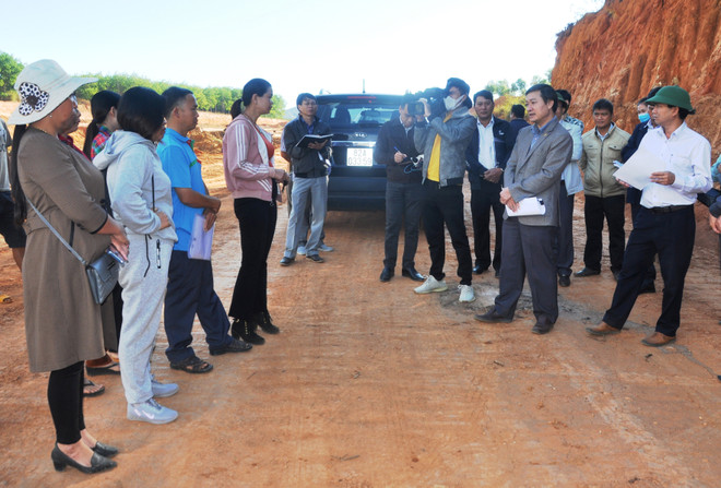 Lãnh đạo Công ty thủy điện Đăk Psi 6 khẳng định đã bồi thường cho dân ảnh 1