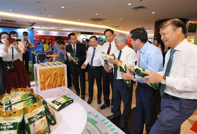 Doanh nghiệp nhà nước ưu tiên sử dụng dịch vụ, sản phẩm Việt Nam ảnh 1