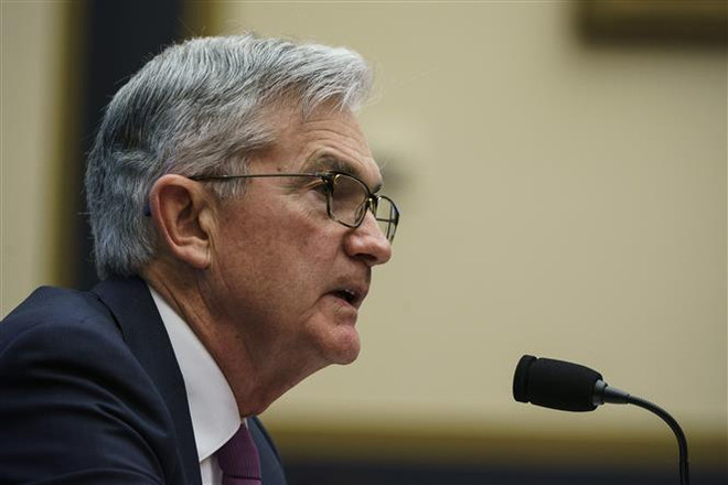 Chủ tịch Ngân hàng Dự trữ Liên bang Mỹ (Fed) Jerome Powell trong phiên điều trần trước Ủy ban dịch vụ tài chính Hạ viện ở Washington D.C. (Ảnh: THX/TTXVN) Chủ tịch Fed khẳng định kinh tế Mỹ vẫn trong ''thể trạng tốt'' ảnh 1