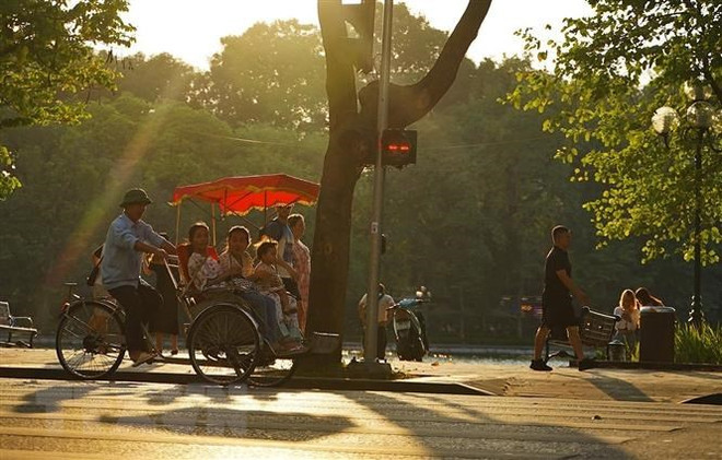 Hà Nội phát triển nhiều sản phẩm du lịch mới, đặc sắc thu hút du khách ảnh 1