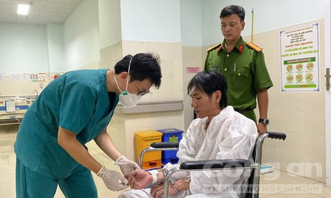 TP.HCM: Bắt đối tượng xông vào trụ sở tấn công cán bộ Công an phường ảnh 1